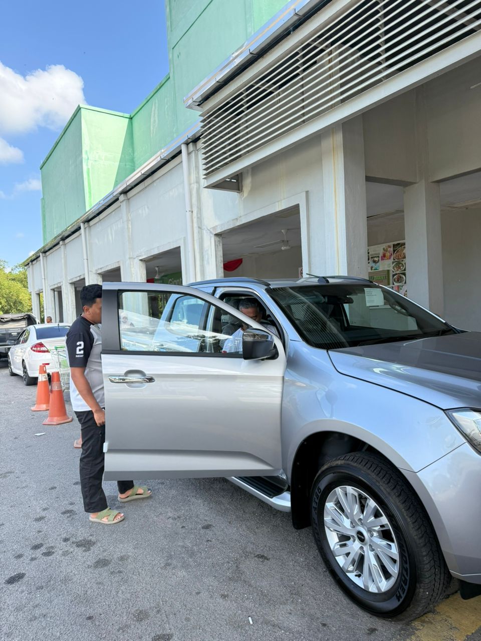ISUZU DMAX JERTEH